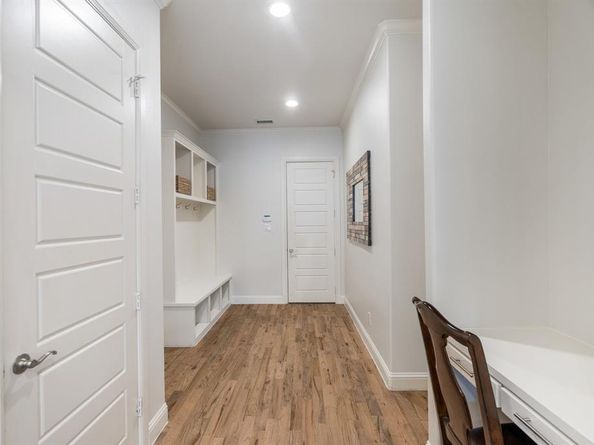 6211  Velasco Avenue , Dallas Texas 75214