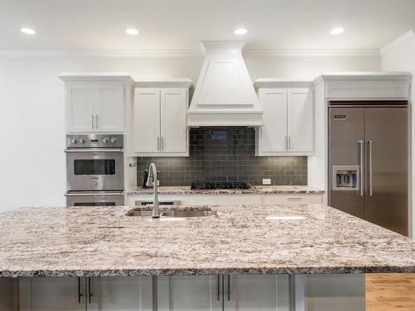 6211  Velasco Avenue , Dallas Texas 75214
