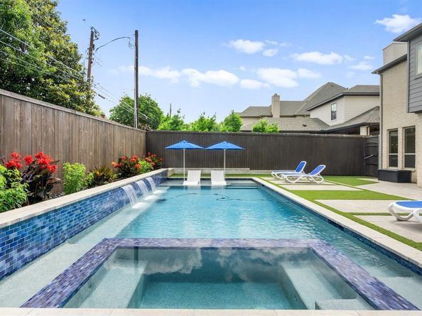 6211  Velasco Avenue , Dallas Texas 75214