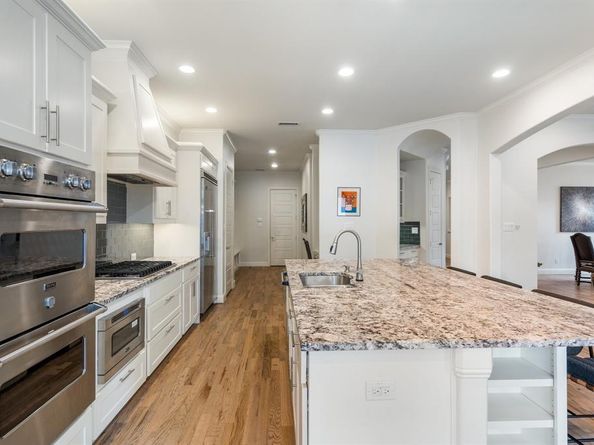 6211  Velasco Avenue , Dallas Texas 75214
