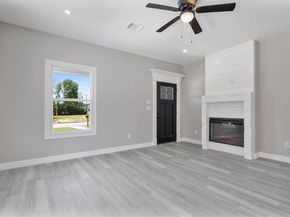 1101  Stella Street , Fort Worth Texas 76104