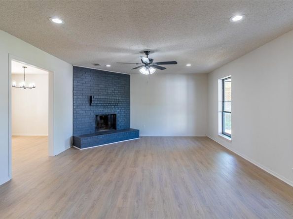 220  Jeaneta Avenue , Benbrook Texas 76126