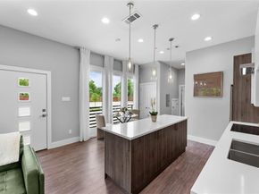 123  Merritt Street  14, Fort Worth Texas 76114