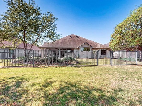 10000  Soriano Street , Denton Texas 76207