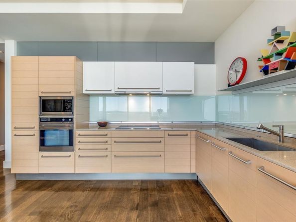2408  Victory Park Lane  1131, Dallas Texas 75219