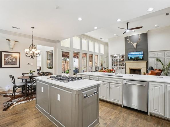 4134  Walnut Meadow Lane , Dallas Texas 75229