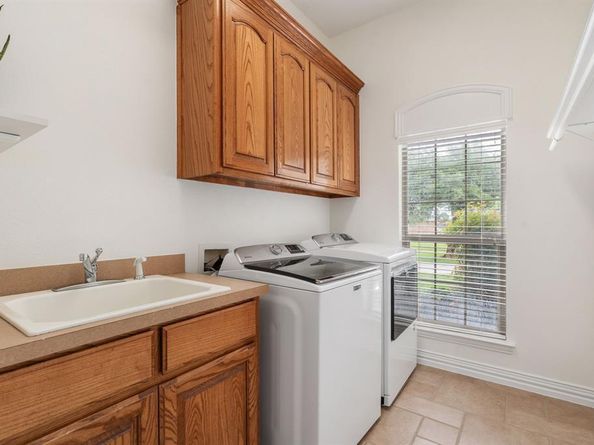 11109  Brook Green Lane , Haslet Texas 76052