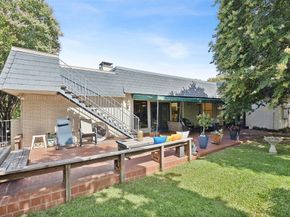 6  Crosslands Road , Benbrook Texas 76132