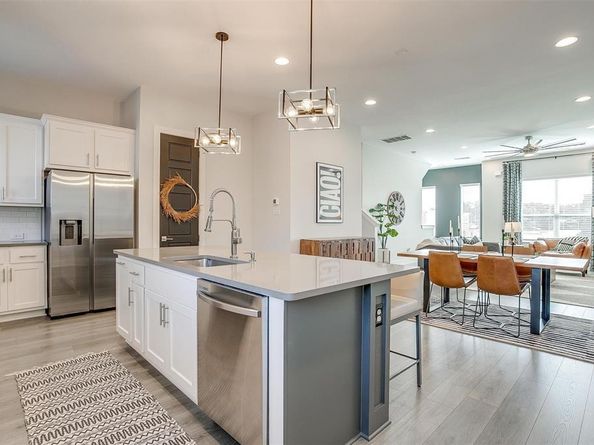 2818  Addison Park Lane , Fort Worth Texas 76110