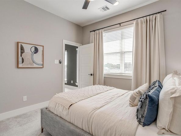 2818  Addison Park Lane , Fort Worth Texas 76110