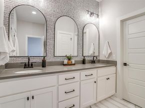 2818  Addison Park Lane , Fort Worth Texas 76110