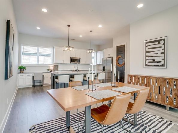 2818  Addison Park Lane , Fort Worth Texas 76110