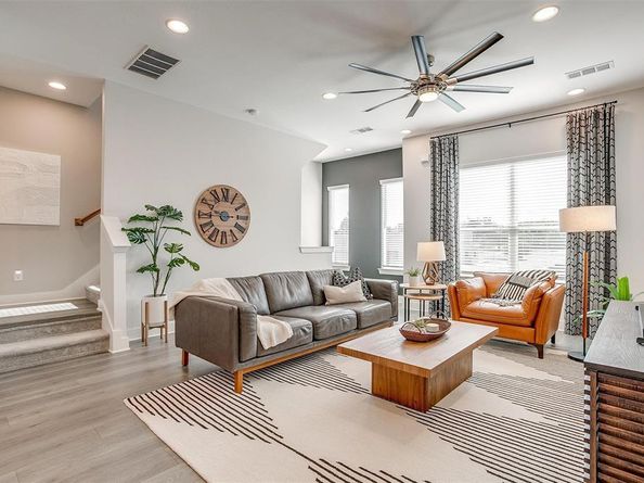 2818  Addison Park Lane , Fort Worth Texas 76110