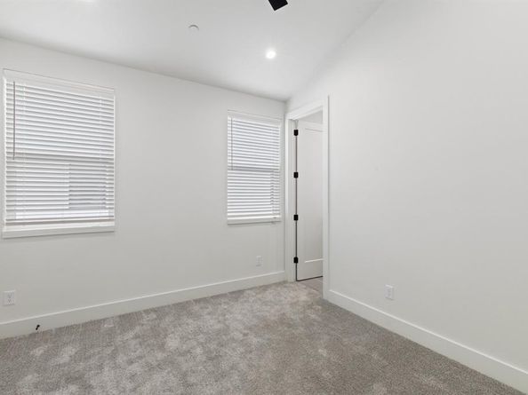 1147 N Madison Avenue  104, Dallas Texas 75208