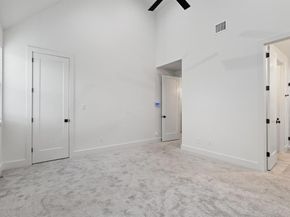 1147 N Madison Avenue  104, Dallas Texas 75208