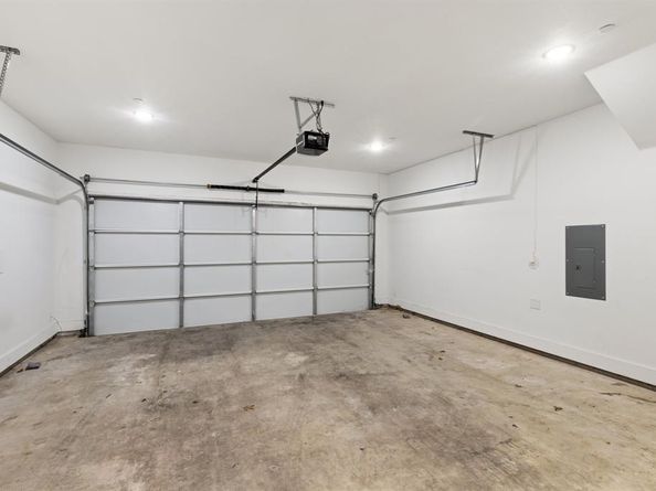 1147 N Madison Avenue  104, Dallas Texas 75208