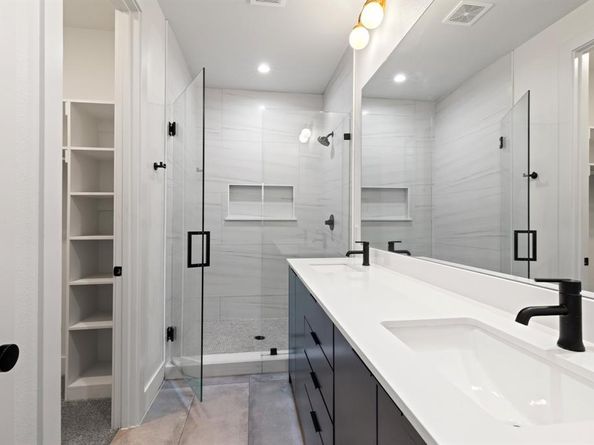 1147 N Madison Avenue  104, Dallas Texas 75208