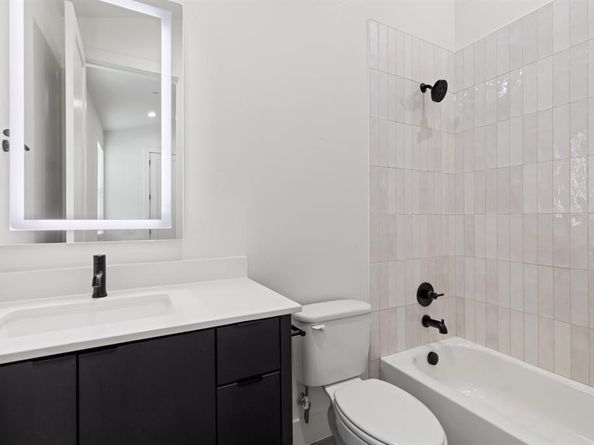 1147 N Madison Avenue  104, Dallas Texas 75208