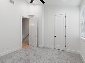 1147 N Madison Avenue  104, Dallas Texas 75208