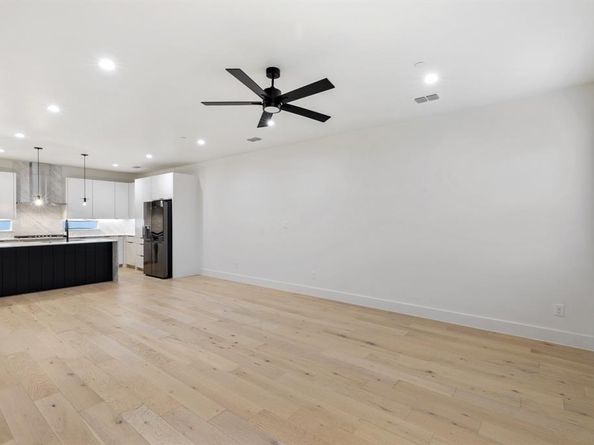 1147 N Madison Avenue  104, Dallas Texas 75208