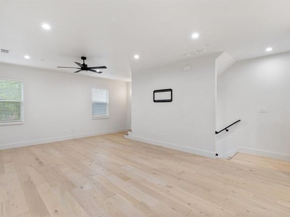 1147 N Madison Avenue  104, Dallas Texas 75208