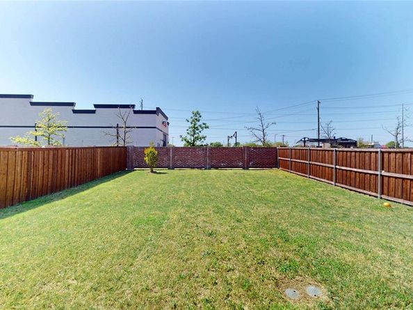 2753  Henson Lane , Garland Texas 75040