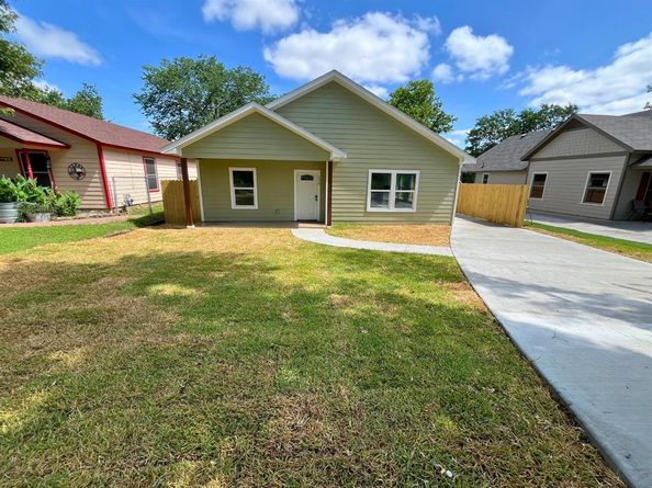 1317 E Tucker Street , Fort Worth Texas 76104