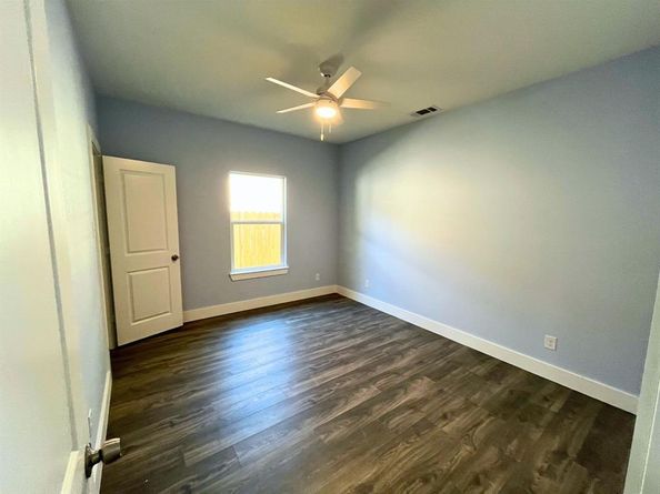 1317 E Tucker Street , Fort Worth Texas 76104