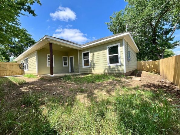 1317 E Tucker Street , Fort Worth Texas 76104