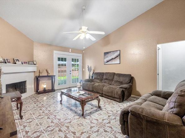 919  Brae Loch Drive , Dallas Texas 75217