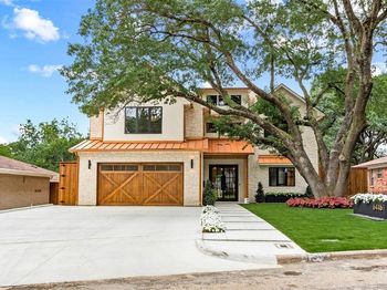 6446  Lange Circle 
