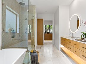 6446  Lange Circle , Dallas Texas 75214
