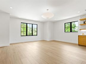 6446  Lange Circle , Dallas Texas 75214