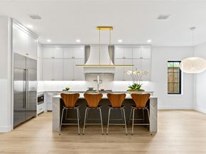 6446  Lange Circle , Dallas Texas 75214