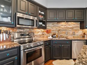 3235  Cole Avenue  85, Dallas Texas 75204