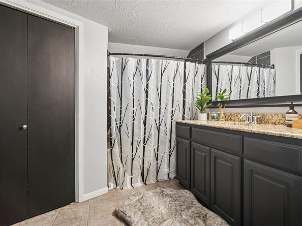 3235  Cole Avenue  85, Dallas Texas 75204