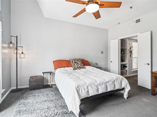 3235  Cole Avenue  85, Dallas Texas 75204