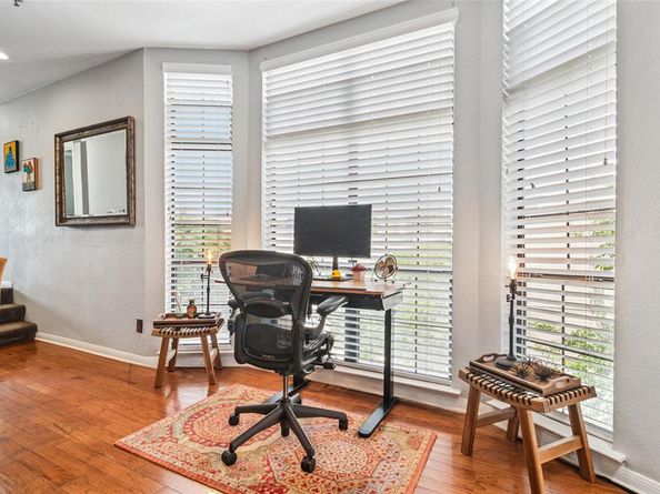 3235  Cole Avenue  85, Dallas Texas 75204