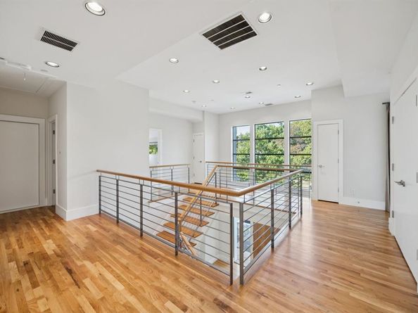 6130  Del Roy Drive , Dallas Texas 75230