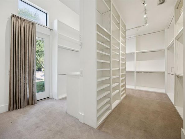 6130  Del Roy Drive , Dallas Texas 75230