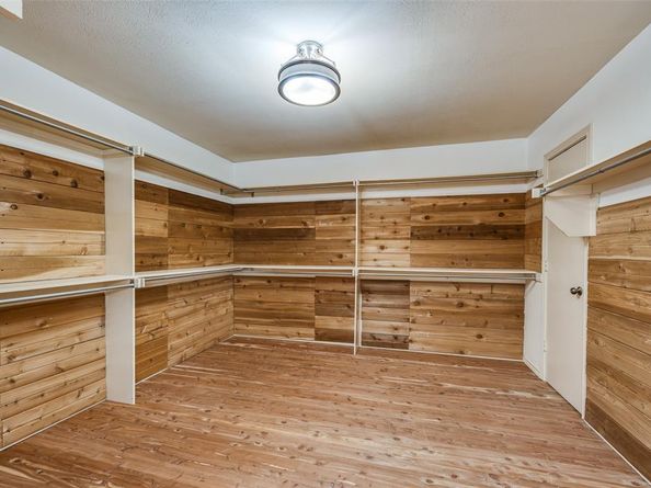 4212  joshua Lane , Dallas Texas 75287