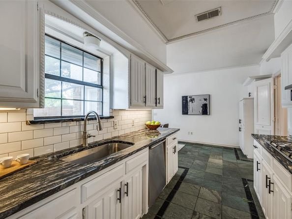 4212  joshua Lane , Dallas Texas 75287