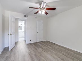 4859  Cedar Springs Road  142, Dallas Texas 75219
