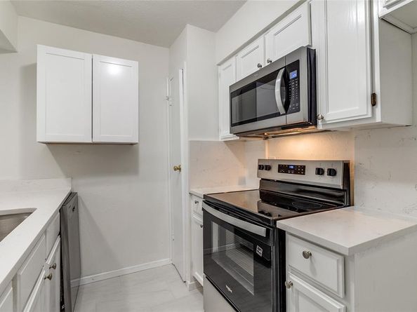 4859  Cedar Springs Road  142, Dallas Texas 75219