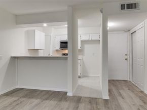 4859  Cedar Springs Road  142, Dallas Texas 75219