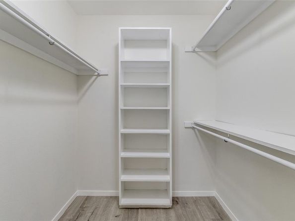 4859  Cedar Springs Road  142, Dallas Texas 75219