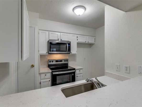 4859  Cedar Springs Road  142, Dallas Texas 75219