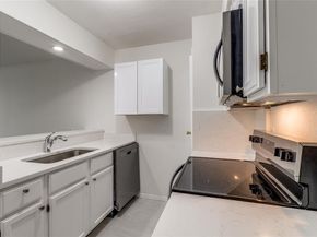 4859  Cedar Springs Road  142, Dallas Texas 75219