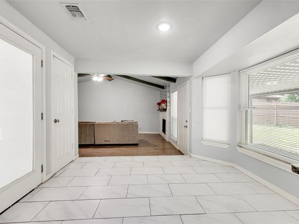 515  Brynmawr Court , Arlington Texas 76014