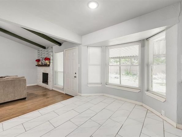 515  Brynmawr Court , Arlington Texas 76014